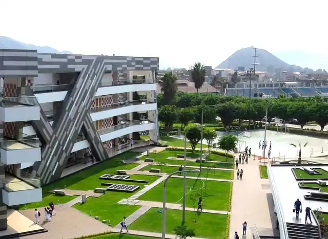 Universidad San Martín de Porres Perú