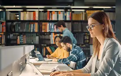 Carrera Profesional de Educación Mención en Ciencias Sociales y Comunicación